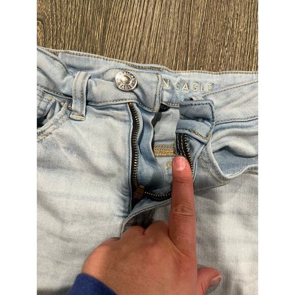 American Eagle High Rise Shortie Shorts Next Level Stretch Light Wash Blue Sz 2 - Picture 3 of 8